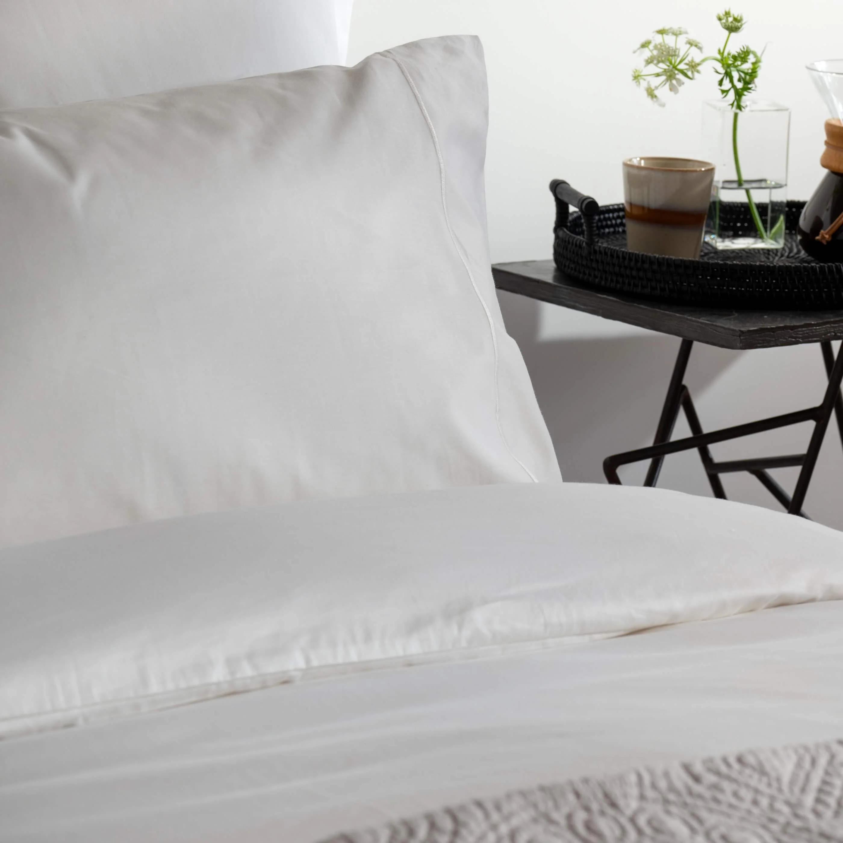 White 400 Thread Count Egyptian Cotton 30cm Standard Fitted Sheets - Image 5