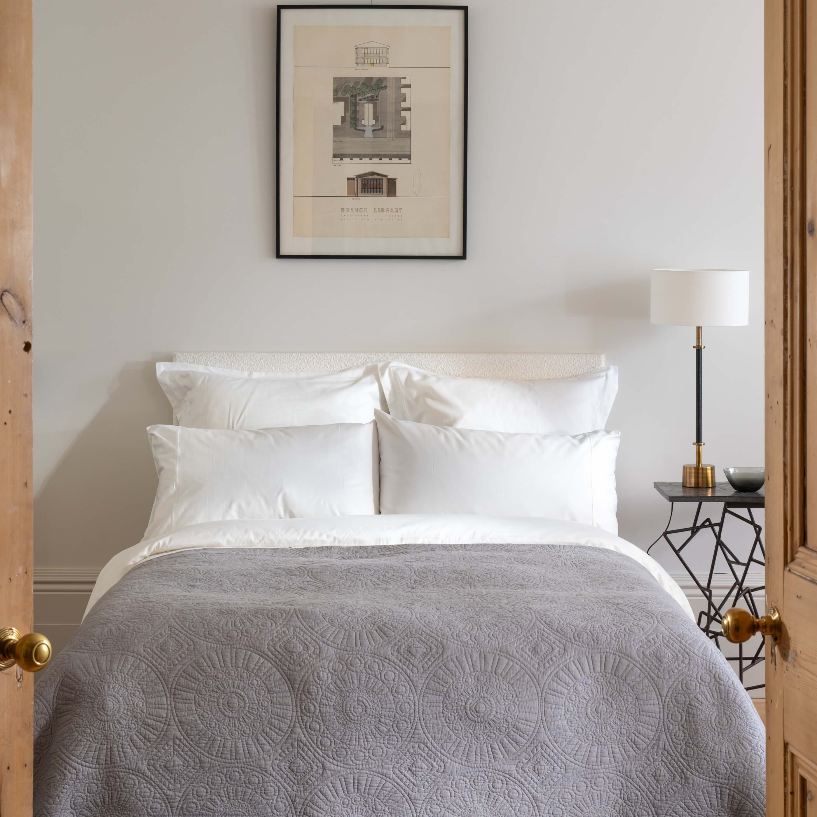 White 400 Thread Count Egyptian Cotton 30cm Standard Fitted Sheets - Image 6