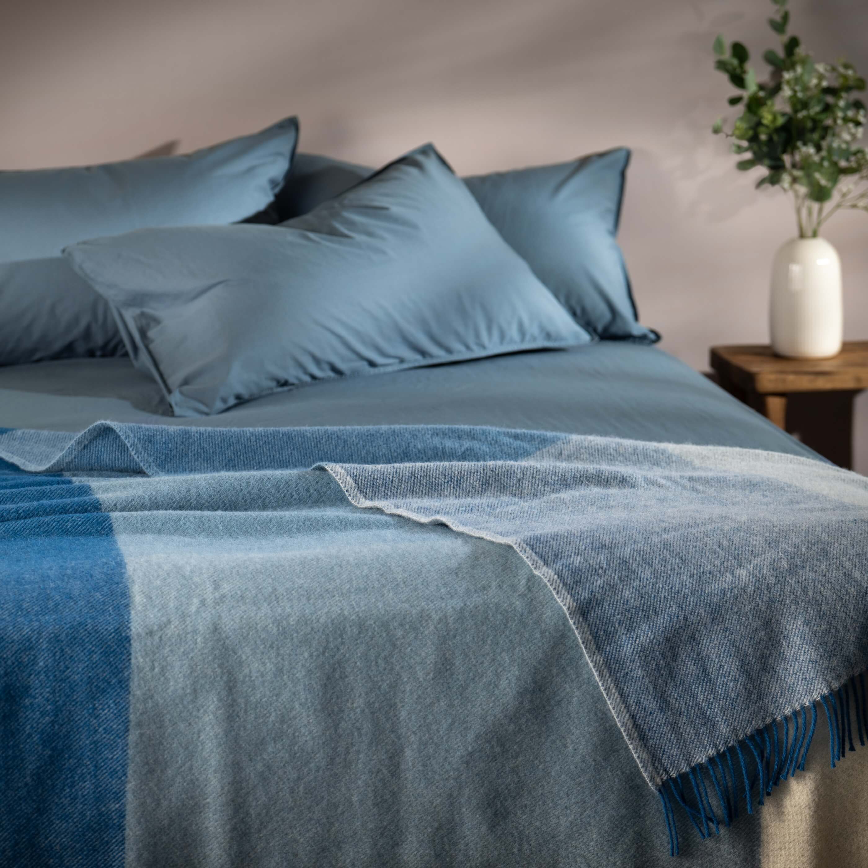 Blue/Cream Pure Wool Block Colour Check Throw - Image 2