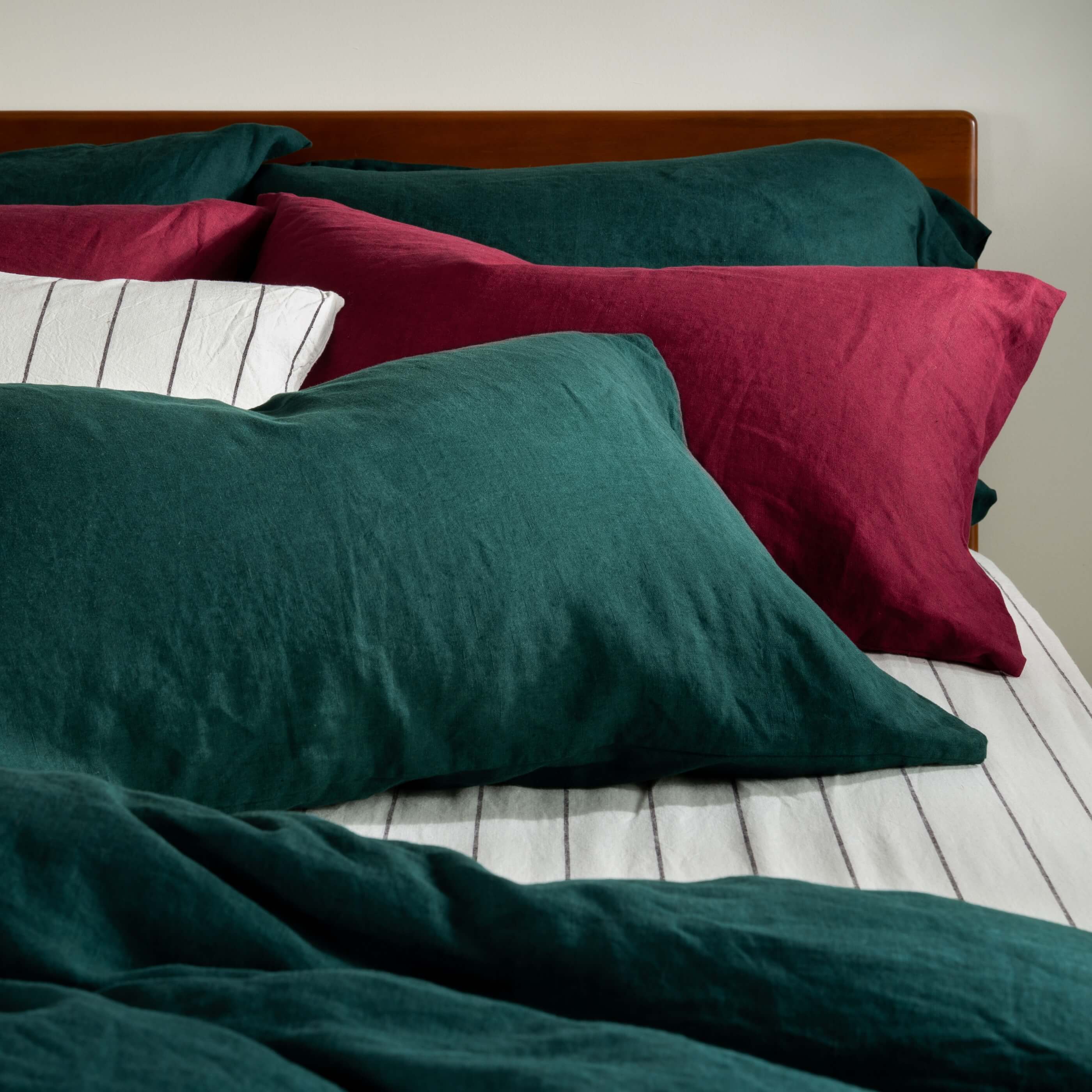 Dark Emerald Green French Linen Bedding and Bed Sheets - Image 3