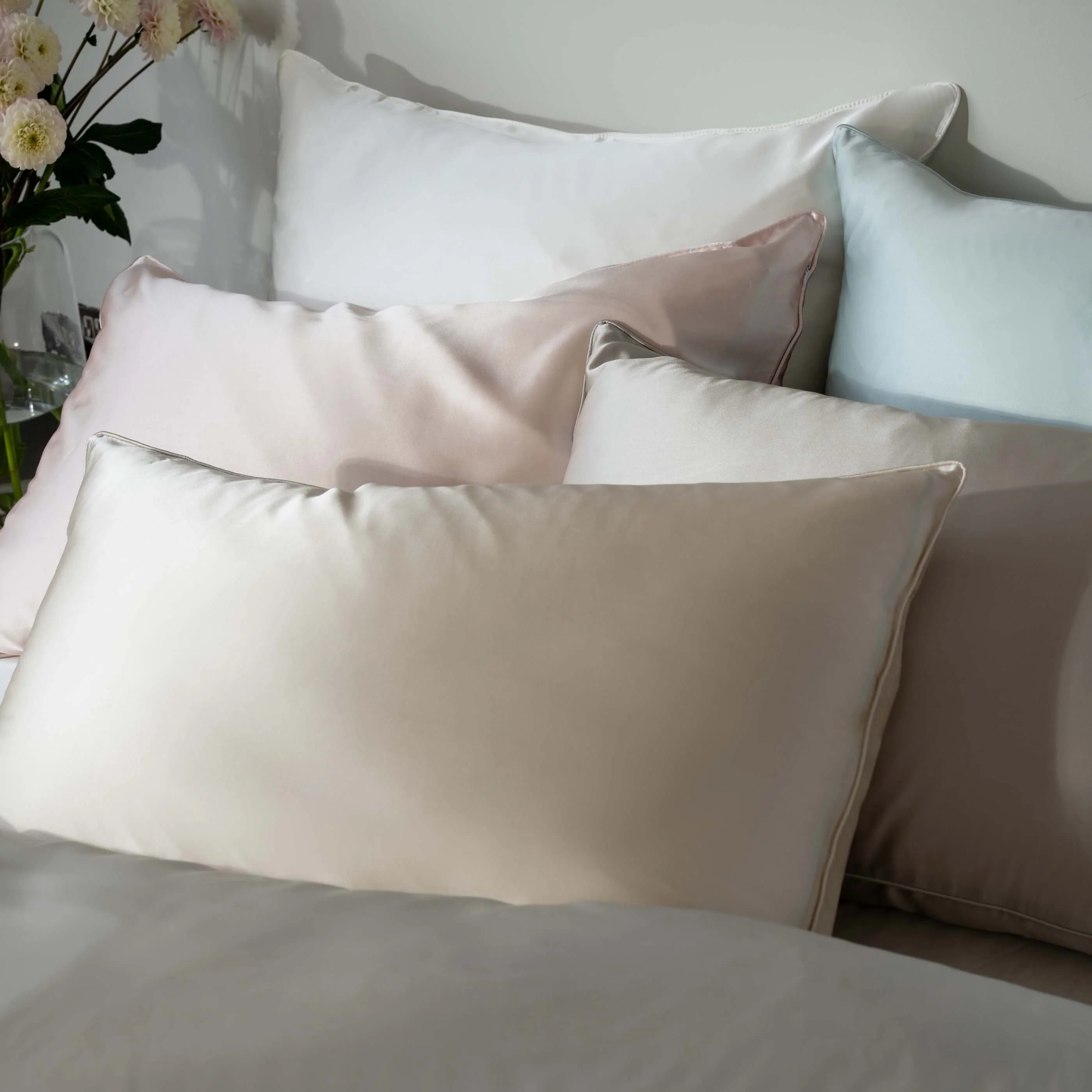 Ivory Mulberry Silk Pillowcases - Image 9