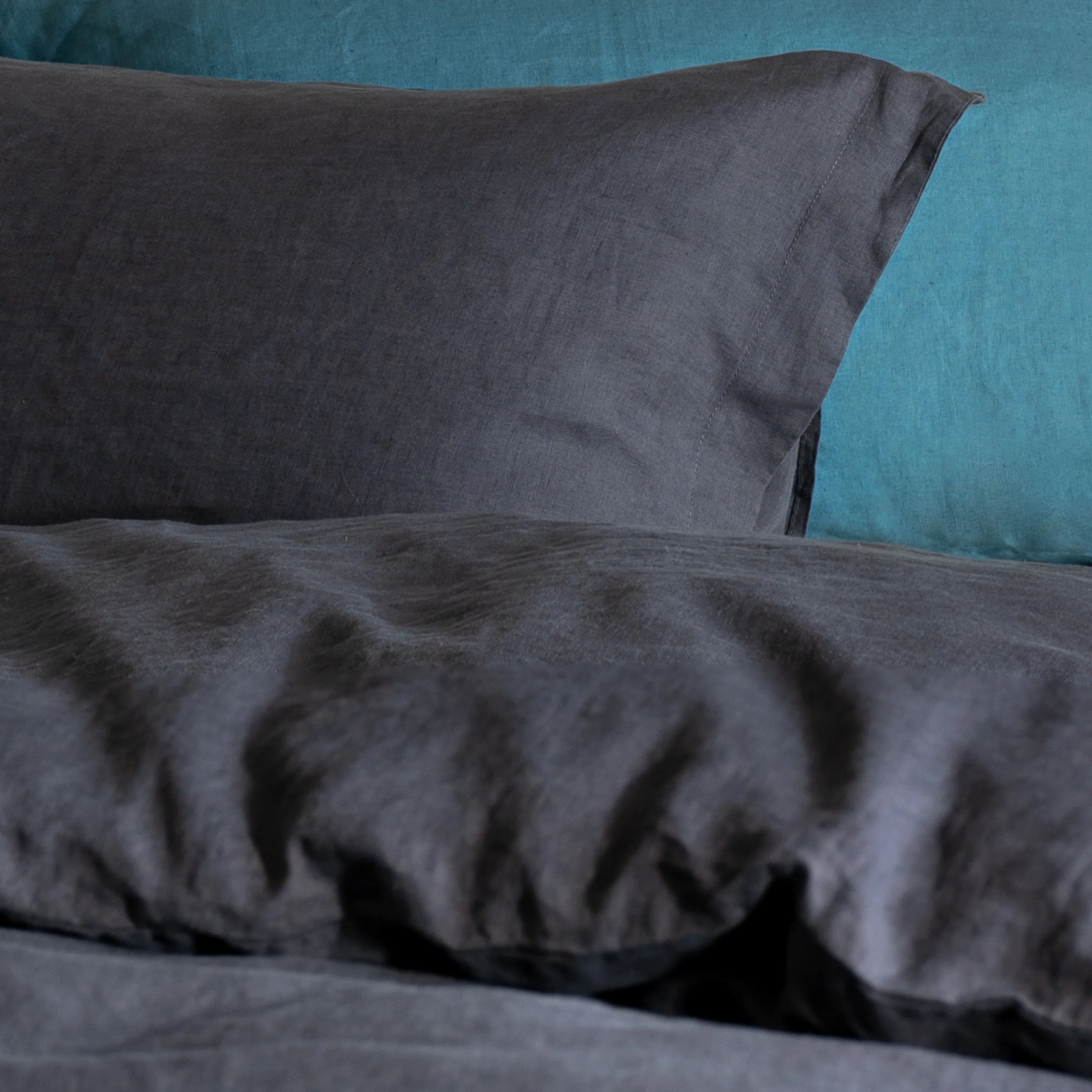 Midnight Grey French Linen Bed Sets - Image 4