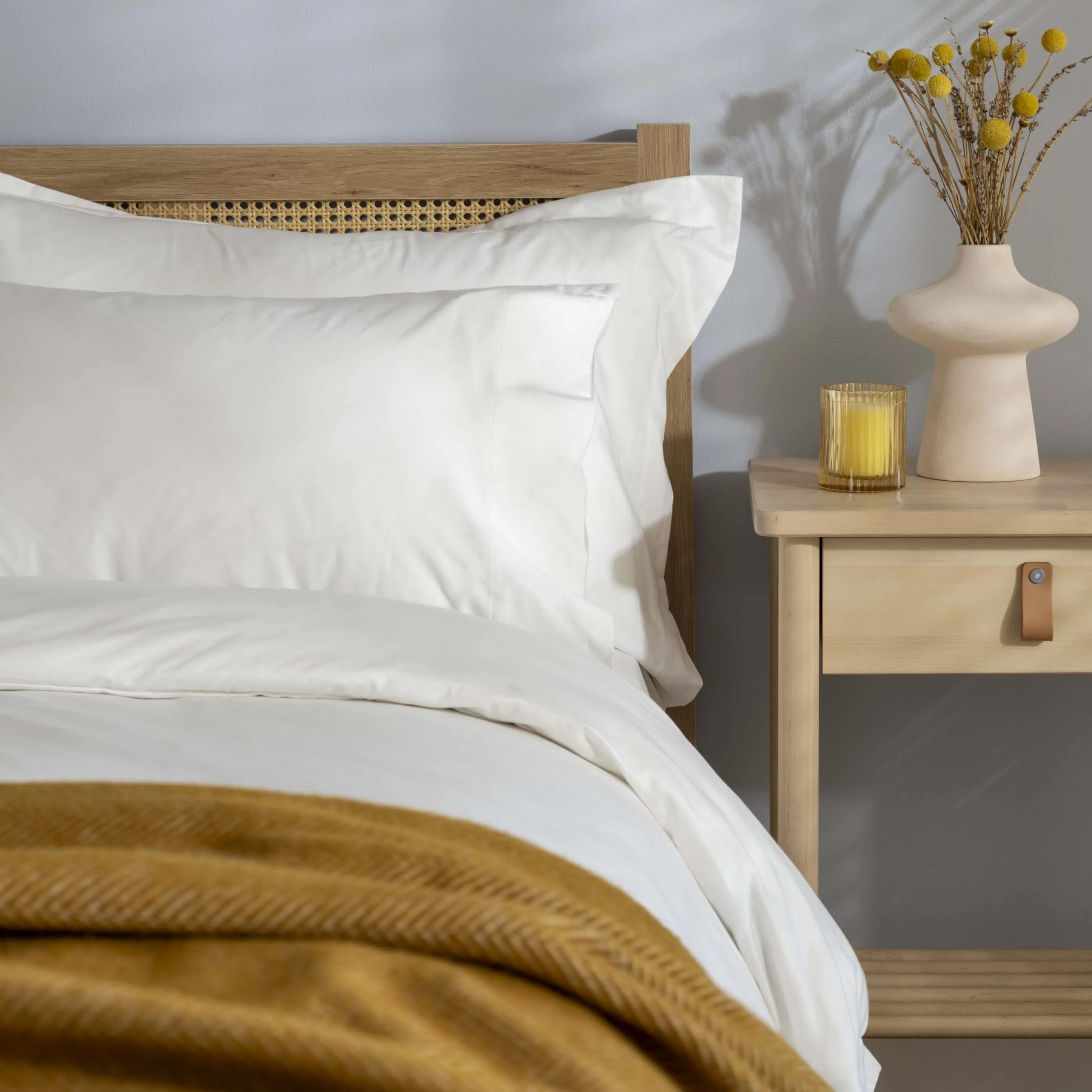 White 500 Thread Count Egyptian Cotton Flat Sheet - Image 3