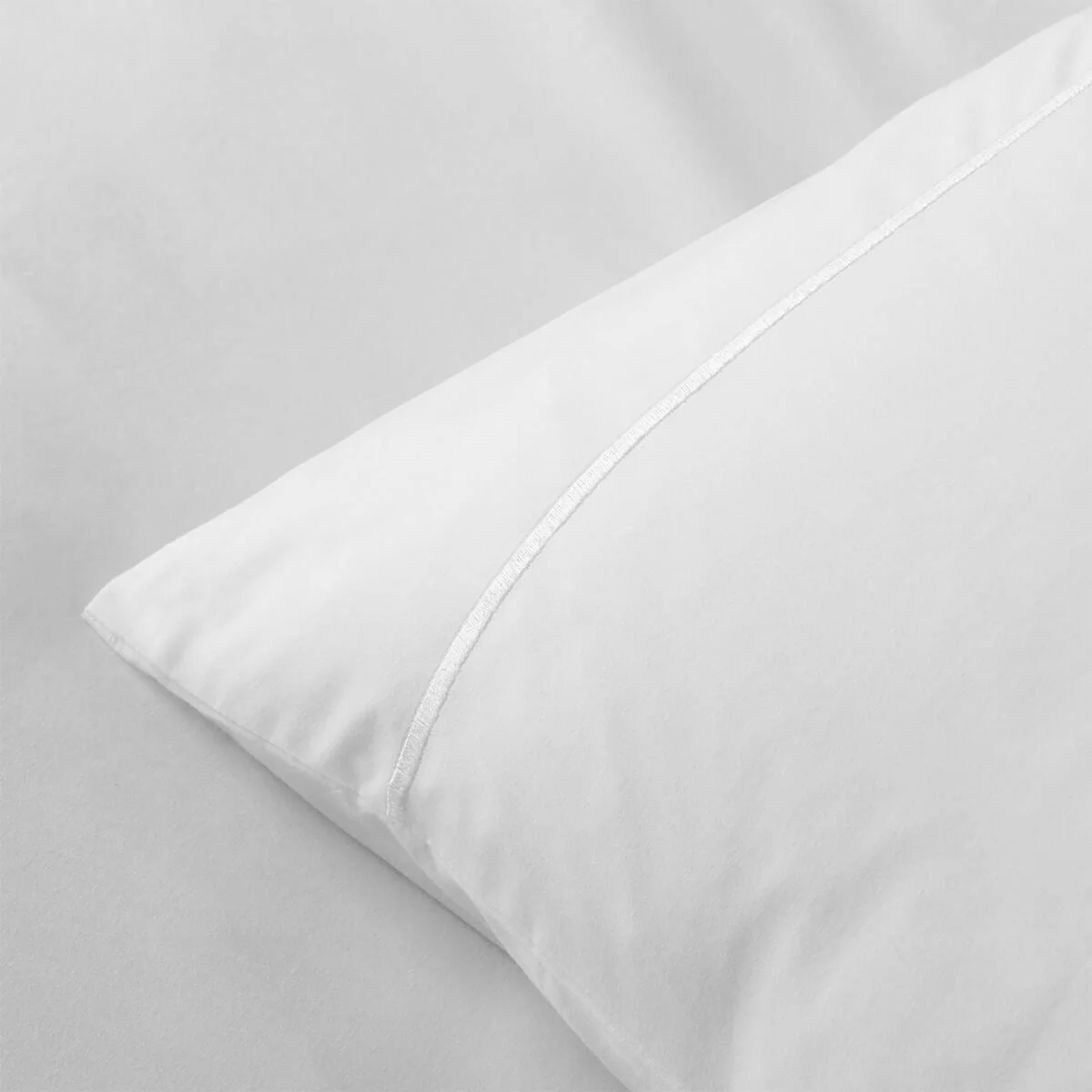 White 200 Thread Count Egyptian Cotton Specialist Sizes - Image 4