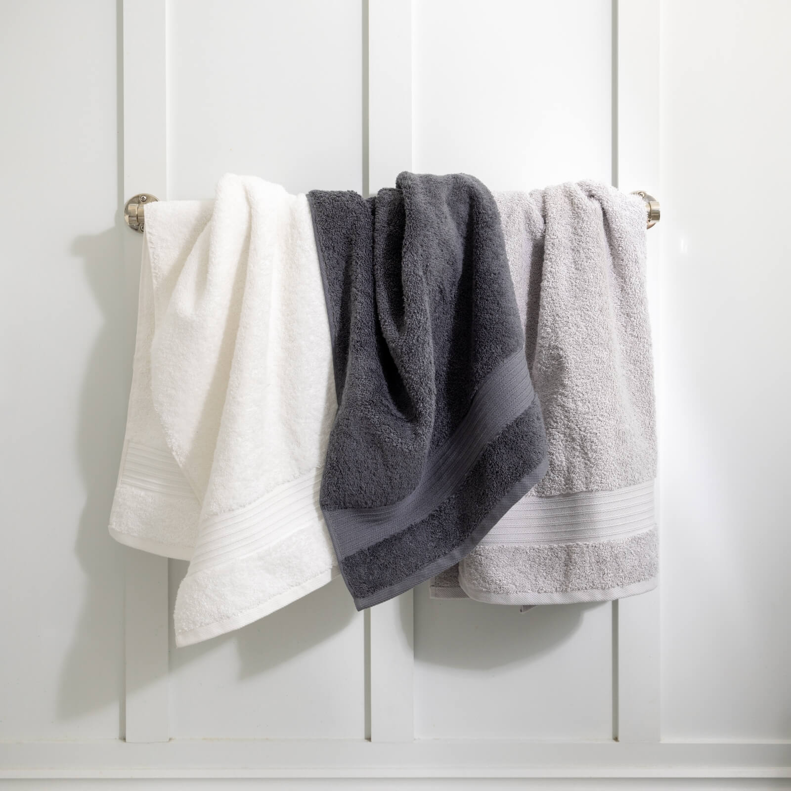 White Egyptian Cotton Towels - Image 3