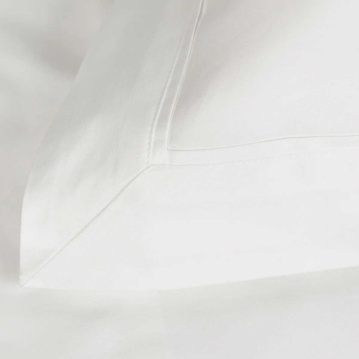 White Supima Cotton 1000 Thread Count Bedding - Image 6