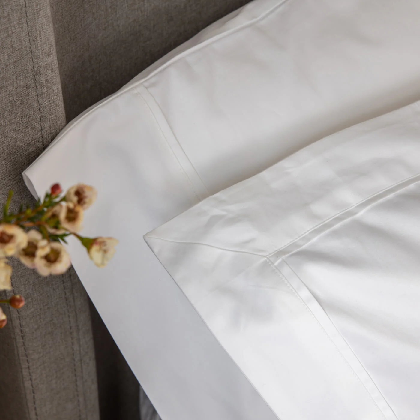 White Supima Cotton 1000 Thread Count Pillowcases - Image 4